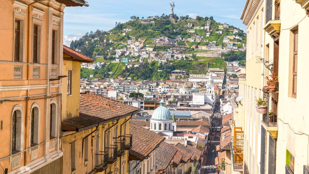 Quito, Baños e Galápagos - Ecoturismo e História - 5 Dias